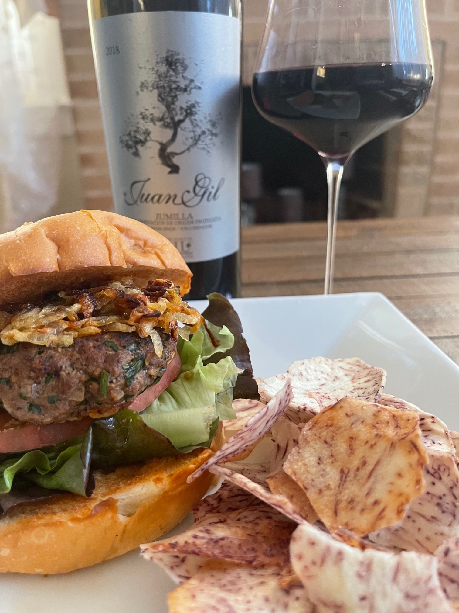 Monastrell from Murcia and Valencia with Lamb-Beef Burgers and El Taberno  #WorldWineTravel